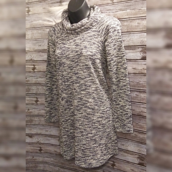 🆕Marble Knit Tunic Sweater by BCBGeneration - Picture 7 of 8